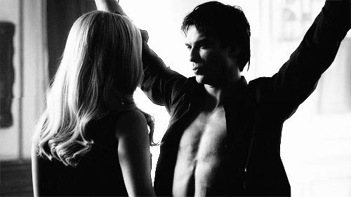 泰迪狗驼背怎么治疗好呢,上班族狗怎么遛