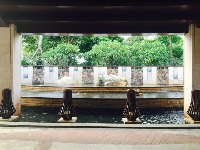 我们和孩子一起去三亚旅行,一大两小亲子三亚游