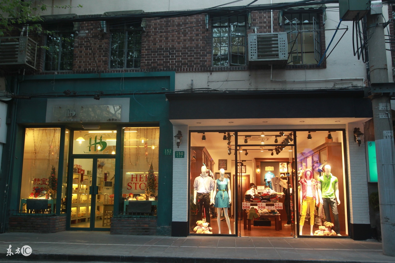 现在开服装店还赚钱吗？10年服装行业老手给你解秘