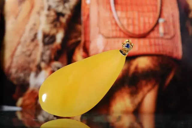 蜜蜡的种类及图片介绍,蜜蜡的种类及价值及图片