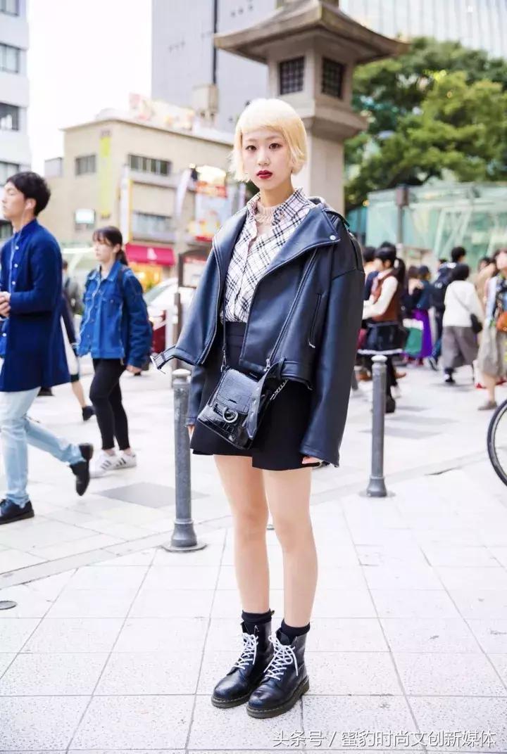 蜜豹时装周2018春夏首尔,伦敦蜜豹时尚街拍