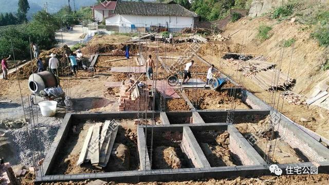 中国真实农村现代别墅,成都农村中式别墅建造