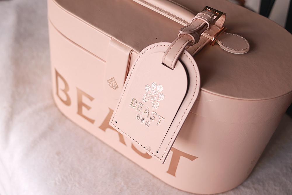 周冬雨卷发神器,周冬雨光腿神器