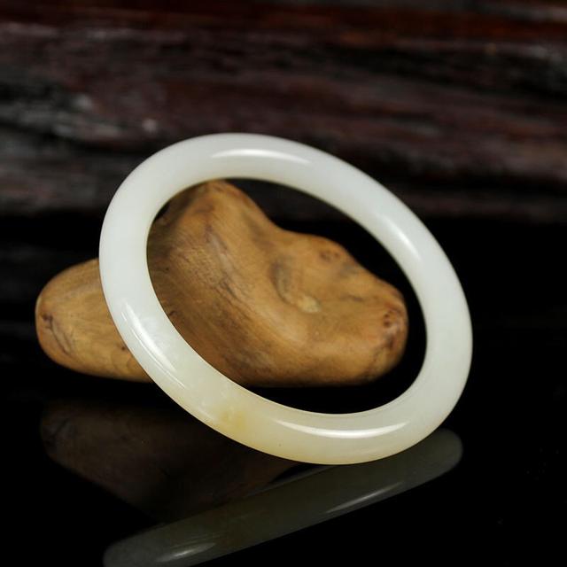 和田玉手镯种类选择,网上买的和田玉吊坠怎么辨别真假