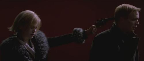 最可怕的是人们正大光明的做着罪恶的事情,却不以为耻《狗镇》