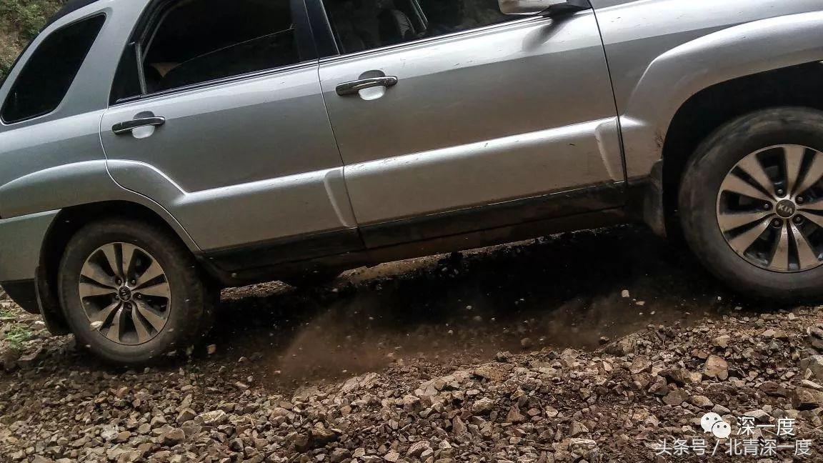 鹿晗泥坑,鹿晗在泥坑里