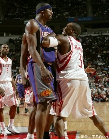 弗朗西斯替姚明出头视频,弗朗西斯帮姚明出头视频