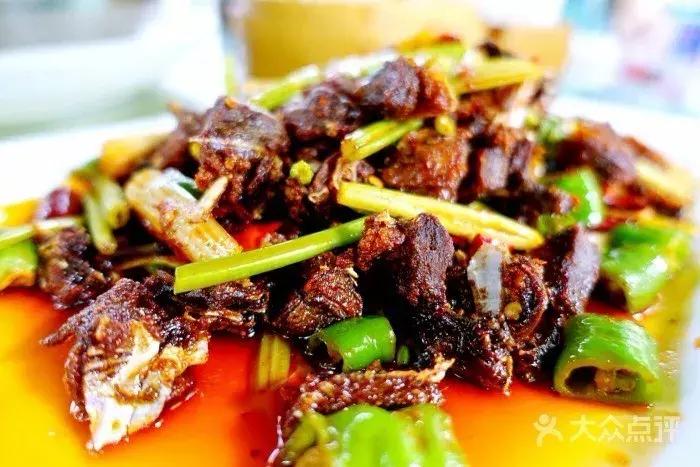 美雪哭了视频完整版,冬天的西岭雪山风景