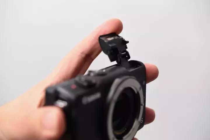 小巧便捷的佳能相机推荐,佳能m系列入门微单哪个好