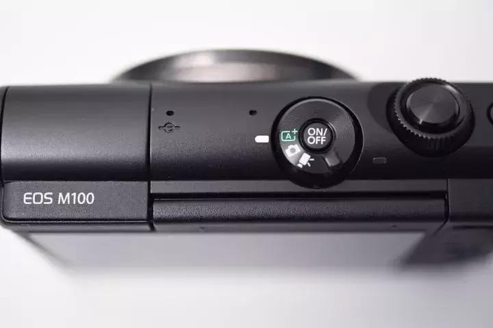 佳能高颜值轻巧相机便宜,入门便携相机佳能m200