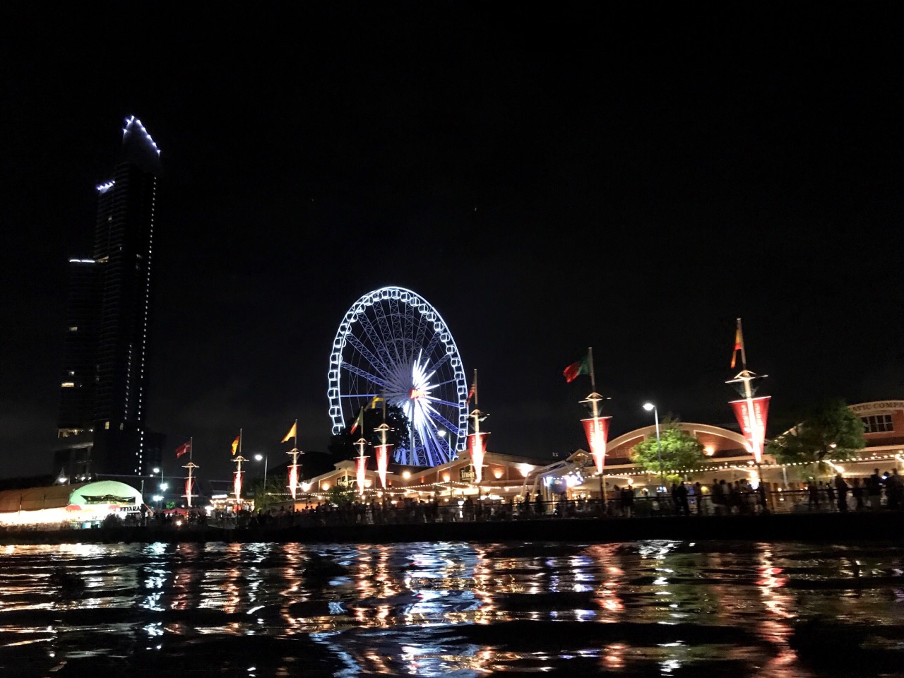吃货最喜欢的饭店美食,新加坡深夜食堂美食推荐