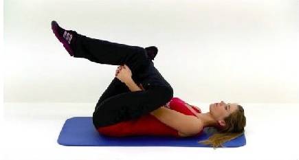 拉伸小腿最有效的动作,最简单的拉伸小腿动作