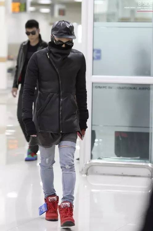 权志龙鞋子小雏菊3.0混色,权志龙鞋子直播完整视频