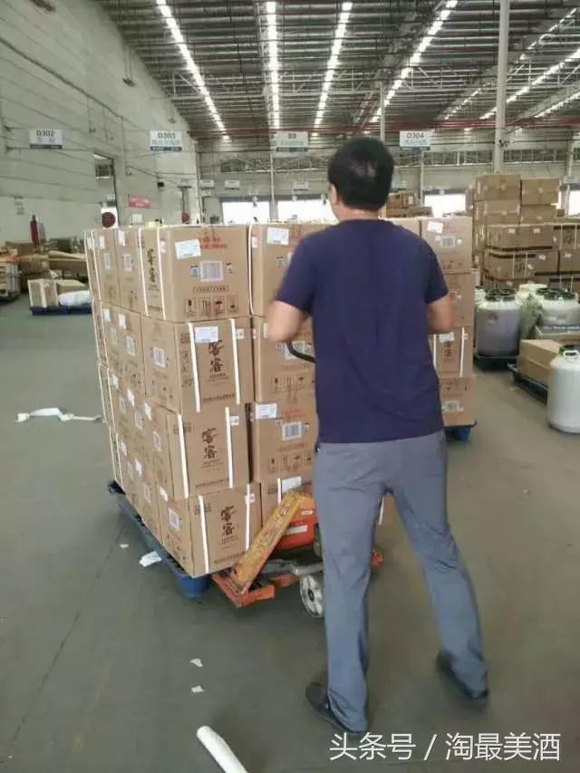 让酒会呼吸，他是玩家更是行家