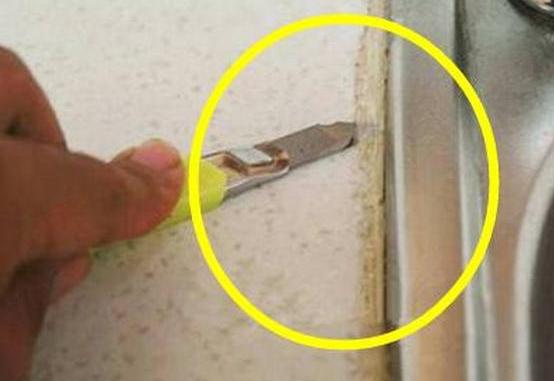 厨房玻璃胶变黄怎么处理,厨房用哪个牌子的玻璃胶不会发黑