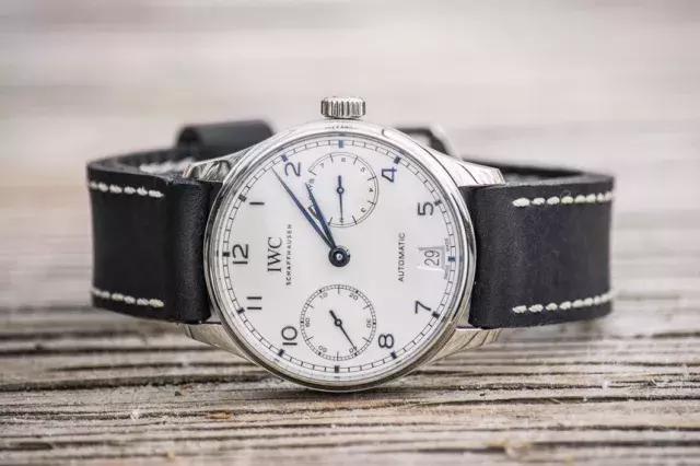 沛纳海和万国葡计手表哪个好,万国表葡七