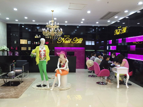 如何把自己培养成美甲店店长,如何做好美甲店的店长