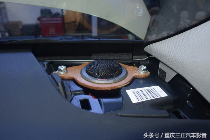 重庆丰田霸道汽车音响改装,成都丰田汉兰达丹拿音响改装升级