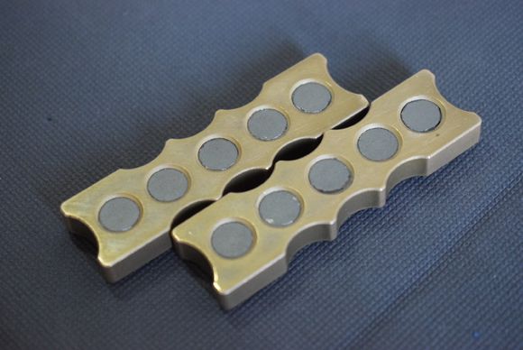 链条指尖陀螺减压玩具,跟指尖陀螺一样的玩具