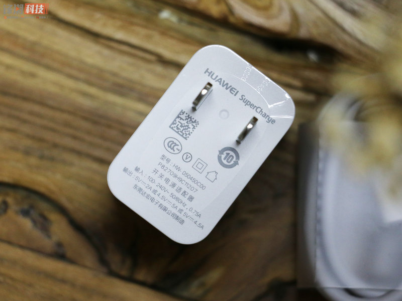 华为mate10深度上手体验,用了一年的华为mate10感觉如何