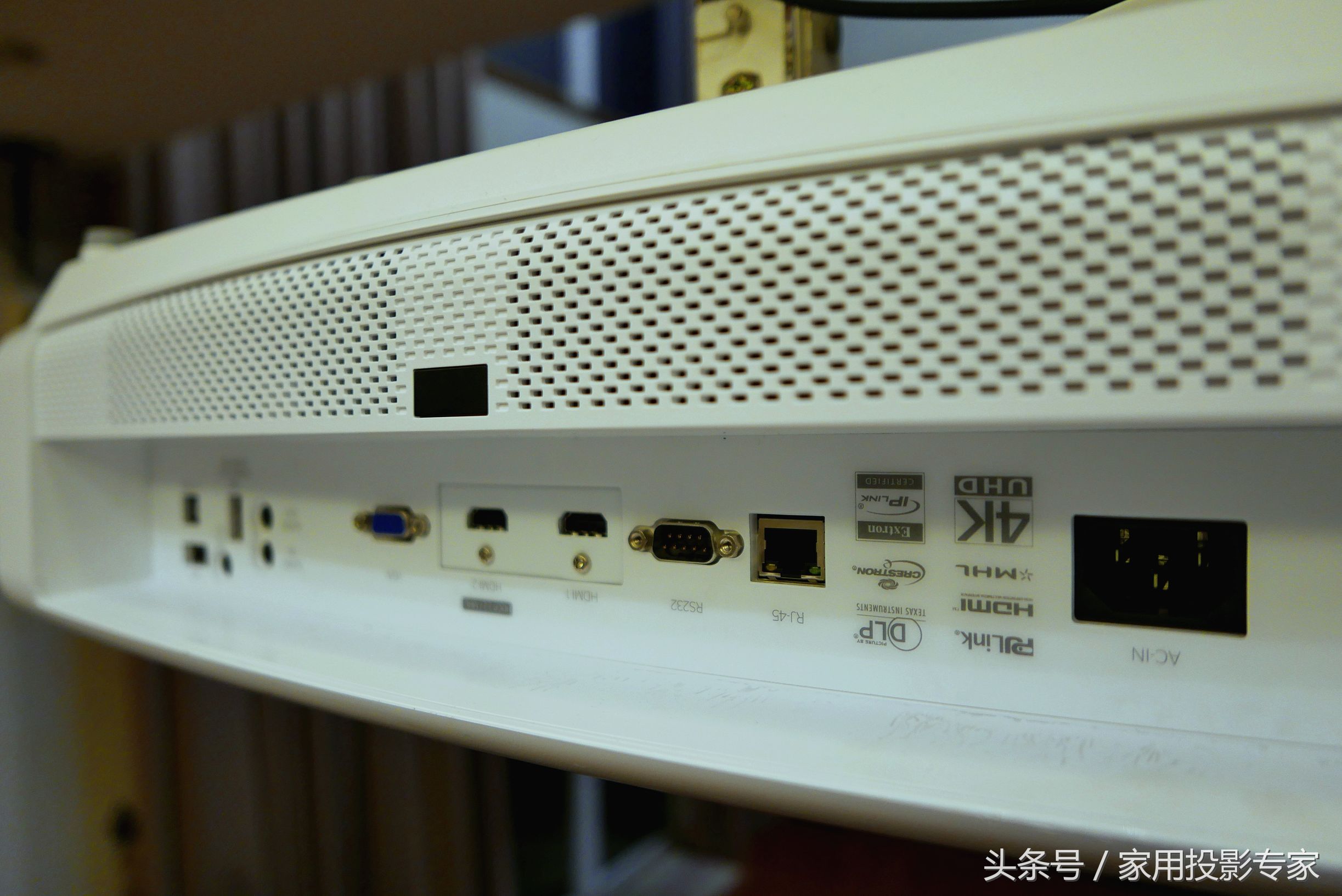 奥图码dlp4k激光投影机,奥图码uhd620深度测评