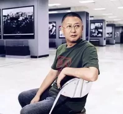 成都的玩法,成都天府广场拍照姿势