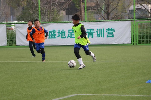 枣庄足球俱乐部球员,枣庄市及第足球俱乐部