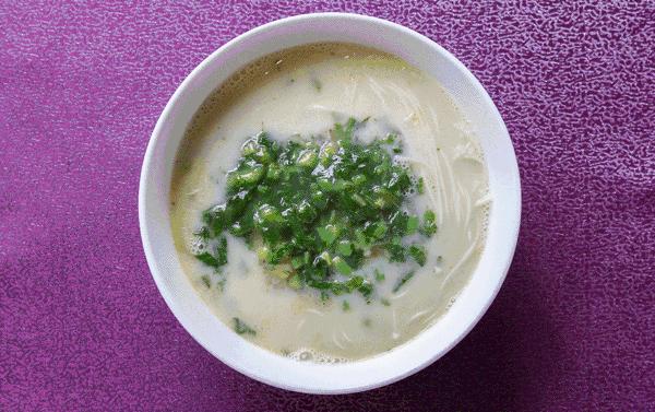 上海必吃榜第一名黄鱼面,上海50一碗的黄鱼面