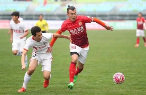 法乙天才23岁入恒大，实力出色却遭斯帅无视，今沦落中甲渴望重生