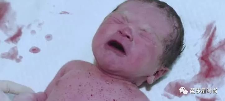 这一次,医疗电视剧可不止是医生们在谈恋爱了!