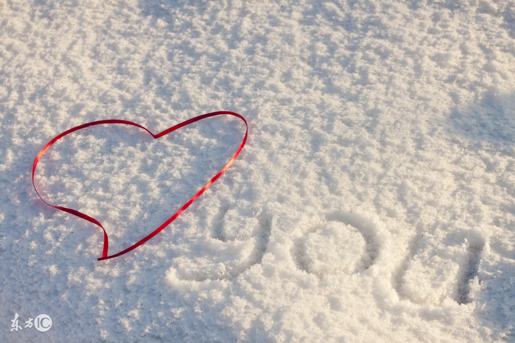 当女友生气时该怎么办,女友生气了怎么办怎么哄她