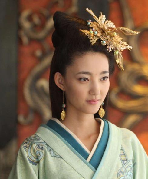 最新赵丽颖捧红的五位男明星,最新赵丽颖捧红的7位男明星