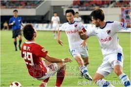 当足球里面的假摔成为一门功课,足球比赛如何判断禁区内是否假摔