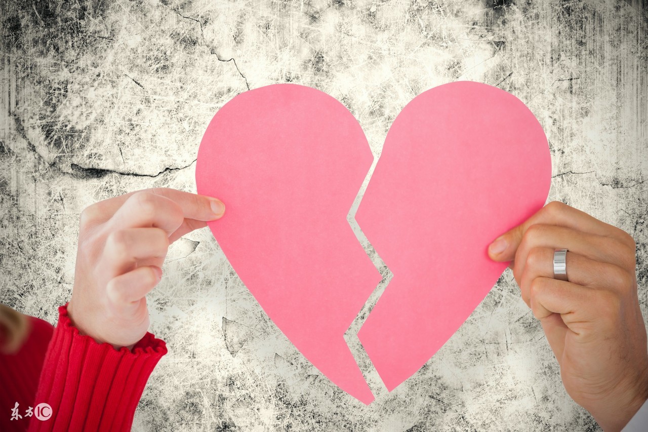 不要再自作多情了,作为女人要自尊自爱不要太暴露