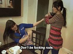 唐嫣机场西装,唐嫣雅莹卫衣