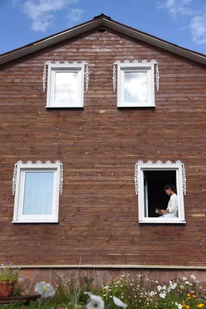 坐火车穿越俄罗斯西伯利亚,欧洲火车途经小镇