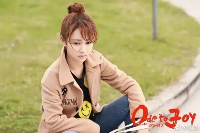 皮肤黑不用任何产品变白,皮肤黑不用化妆染什么颜色头发