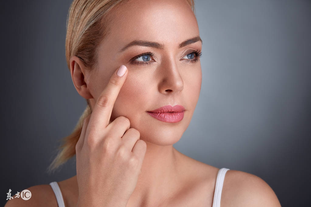 脸上长疮痘什么原因,脸上长个疮里面是硬的怎么办