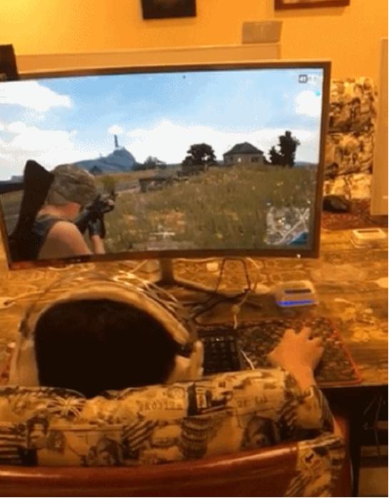 趣聊科技：iPhoneX跌破官网价，共享单车立体车库将车挂“树”上