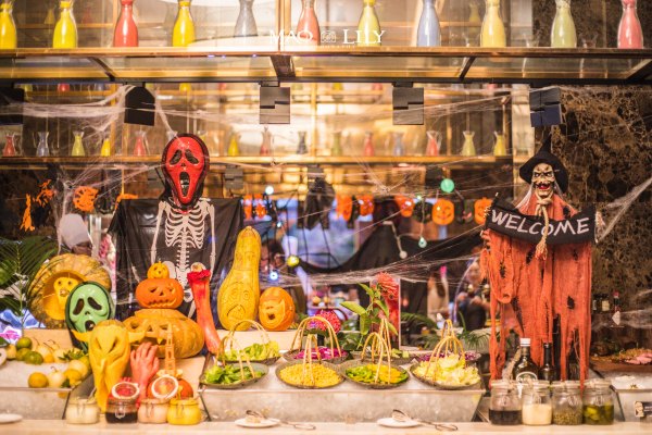 有独立泳池的度假酒店,这家酒店有12层楼