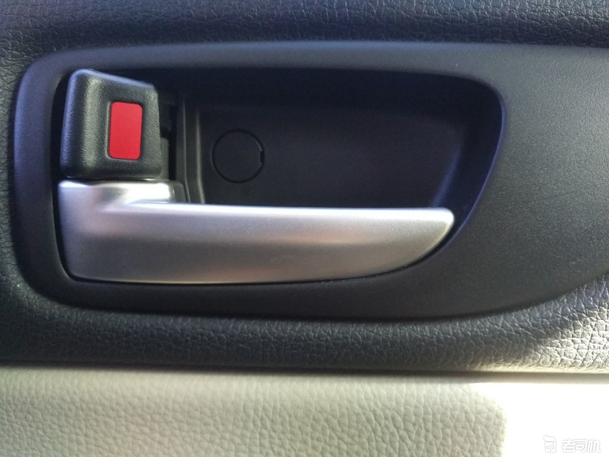 花了3万买一部车,花了3万块钱买了一辆二手车