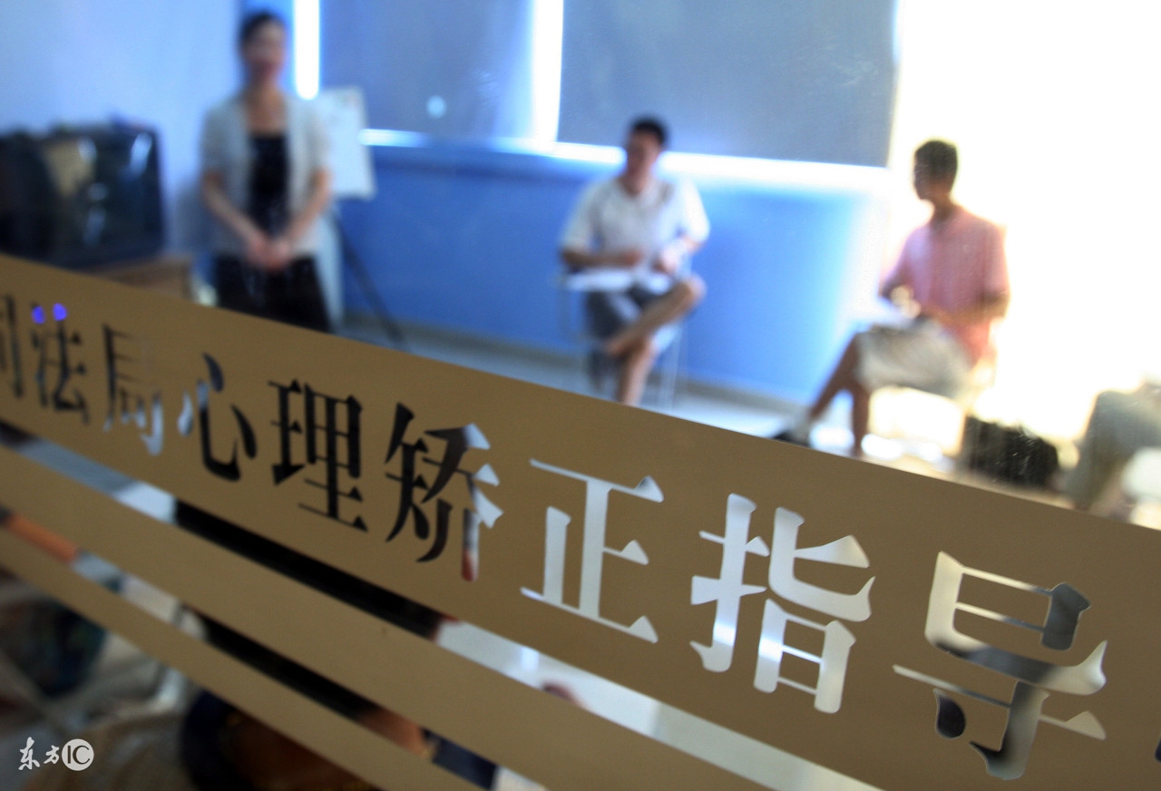 吸食毒药的最大危害是什么,吸食过量毒品导致急性中毒的后果