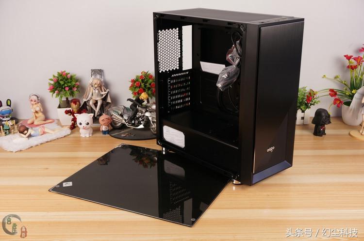 200多的产品，铝面板+钢化玻璃，月光宝盒破晓机箱很不错