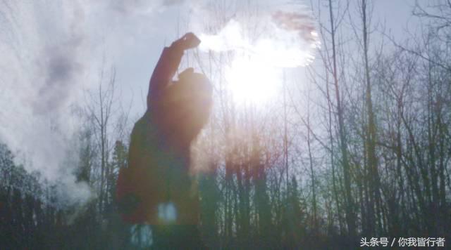 如何在暴风雪中生存,下雪天挡雪的方法