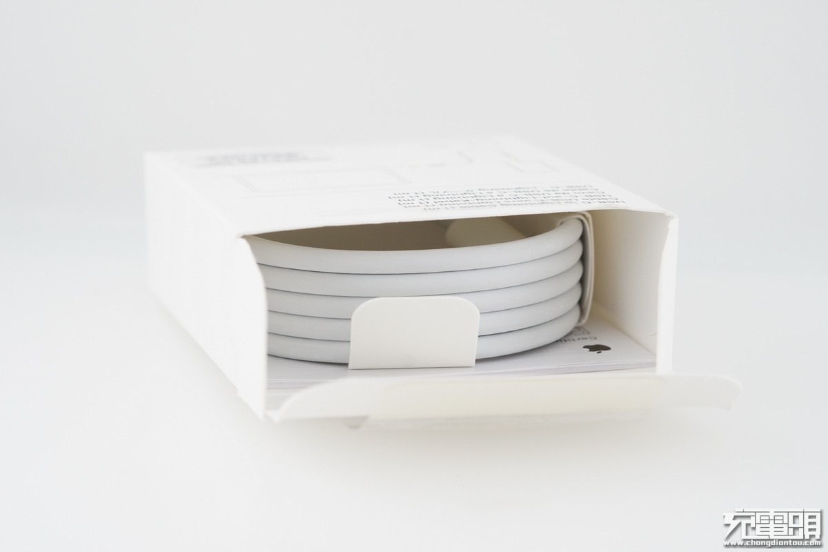 苹果数据线为什么这么贵,苹果所有数据线集合