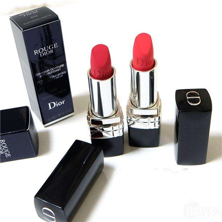 给女朋友买口红黄黑皮推荐,第一次给女朋友买什么口红