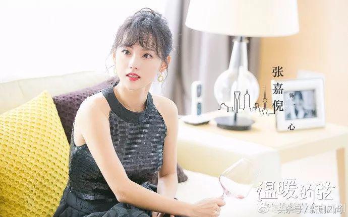 虽然演过“熊孩子”，但还是干回了“霸道总裁”的老本行