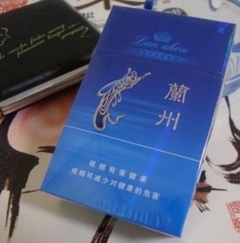 那些迷茫的夜晚，你可曾在黄河边上抽过一支名叫兰州的烟