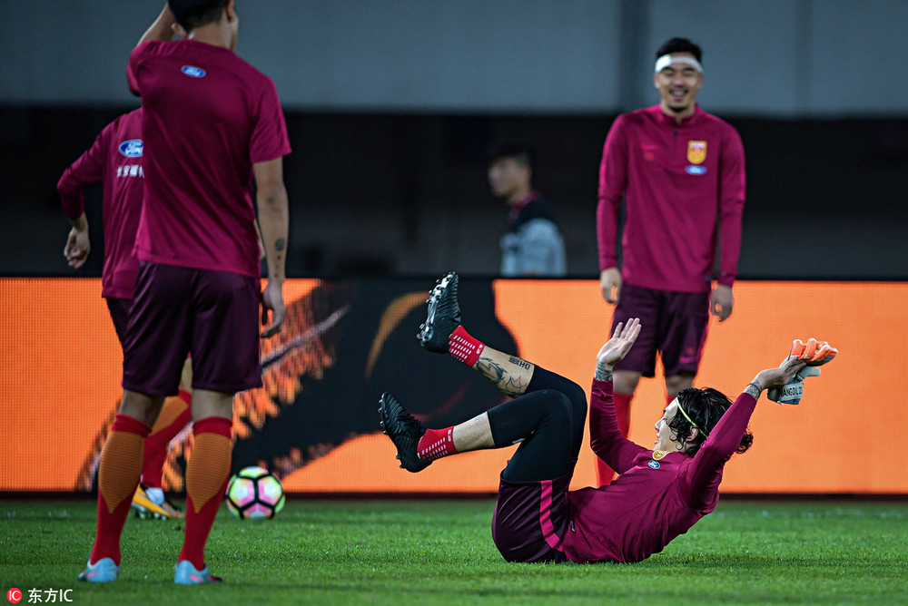 里皮国足精彩镜头,国足世预赛王大雷精彩时刻