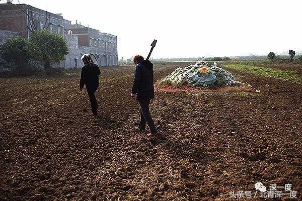 尘肺病人周志军：儿子用过的二手吸氧机如今传给了他｜图片故事